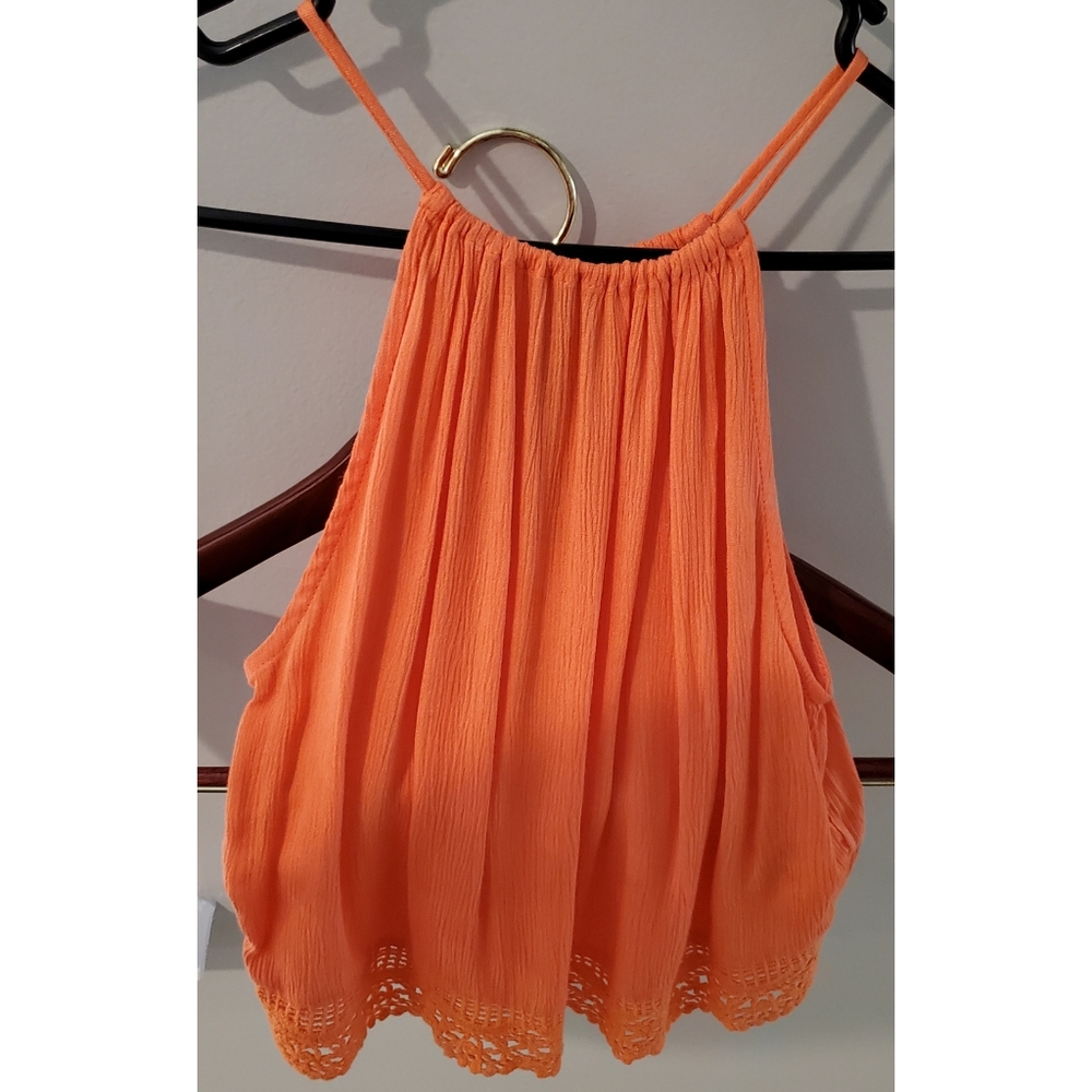 NWT Cropped Halter Top